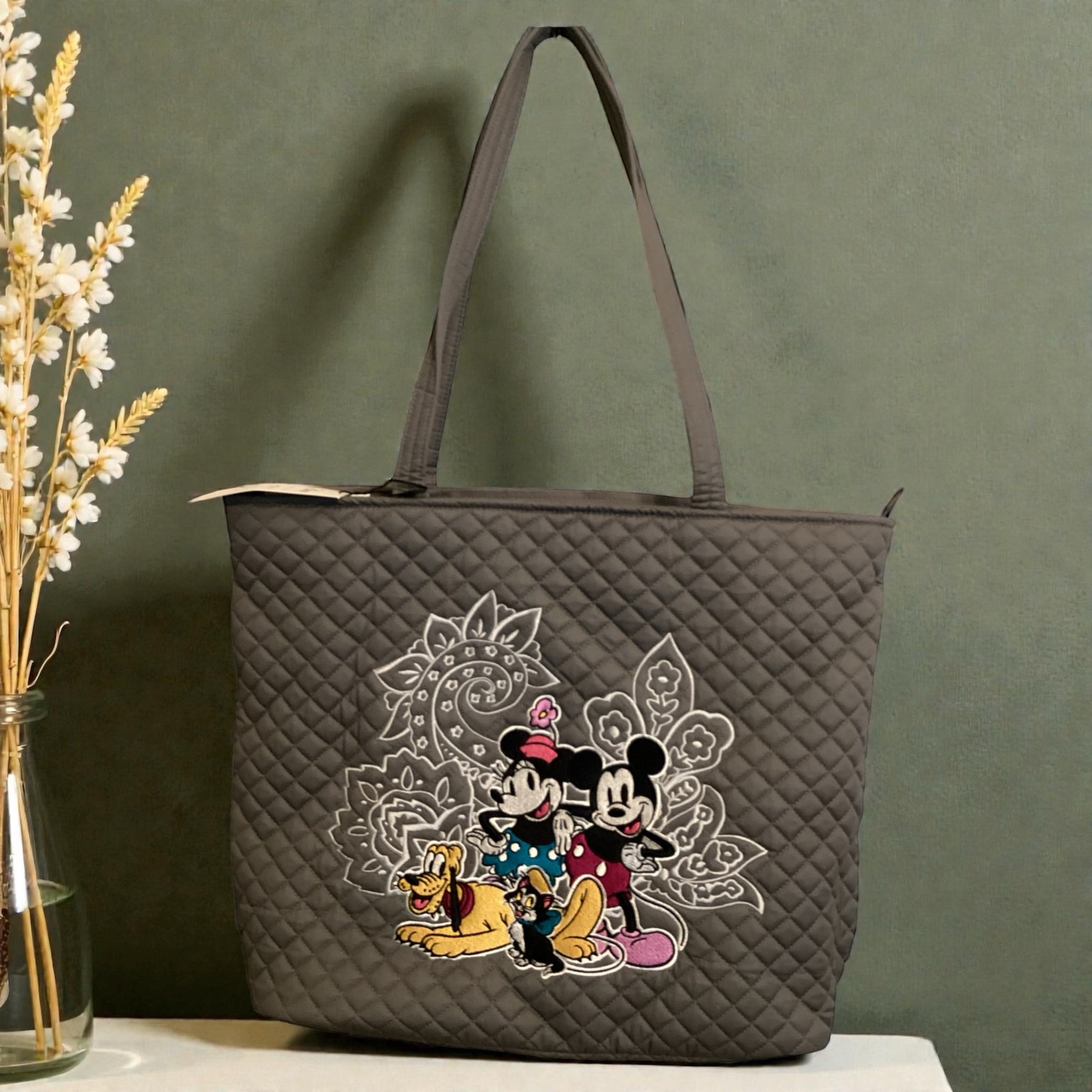 Nwt Disney Vera Bradley Mickey Minnie Mouse Pluto Figaro Piccadilly Paisley Tote